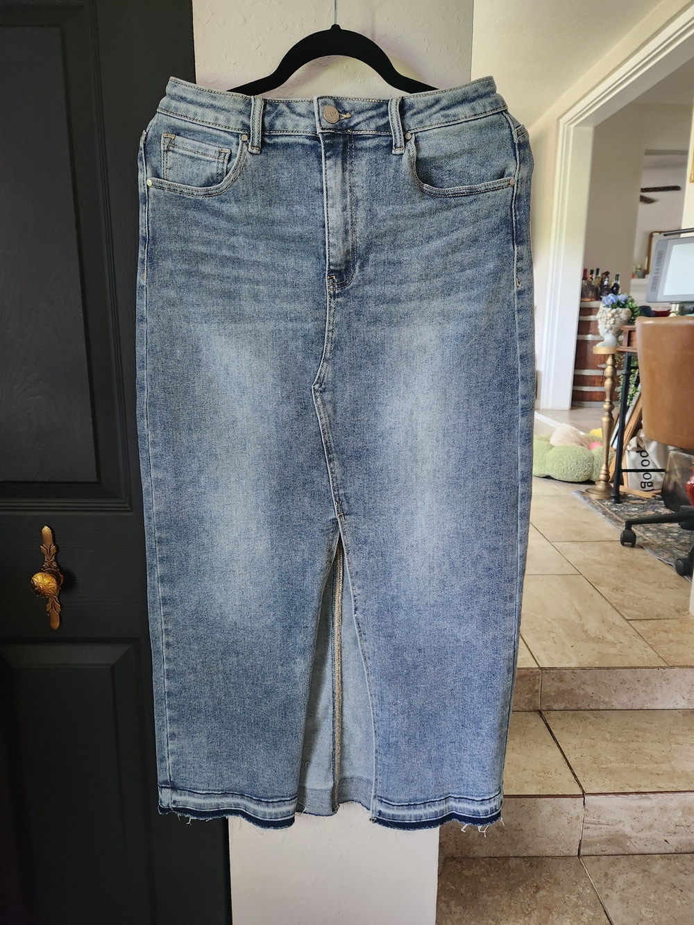 BN Risen Classic Light Blue Denim Jean Skirt Large with pockets & Front Slit